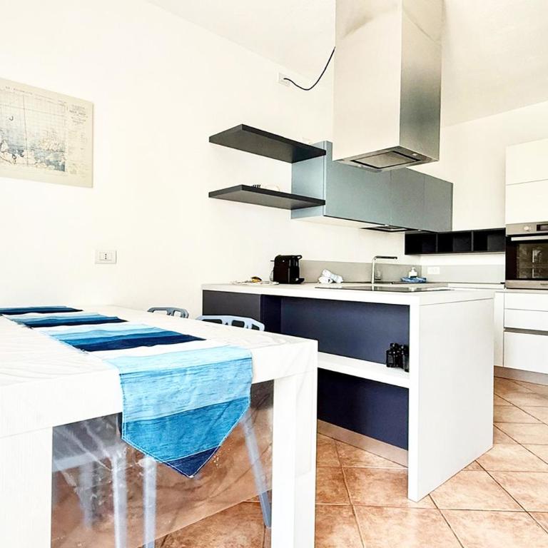 LaureLiving Holiday Home Gallura Blu - Two-Bedroom Apartment - 4