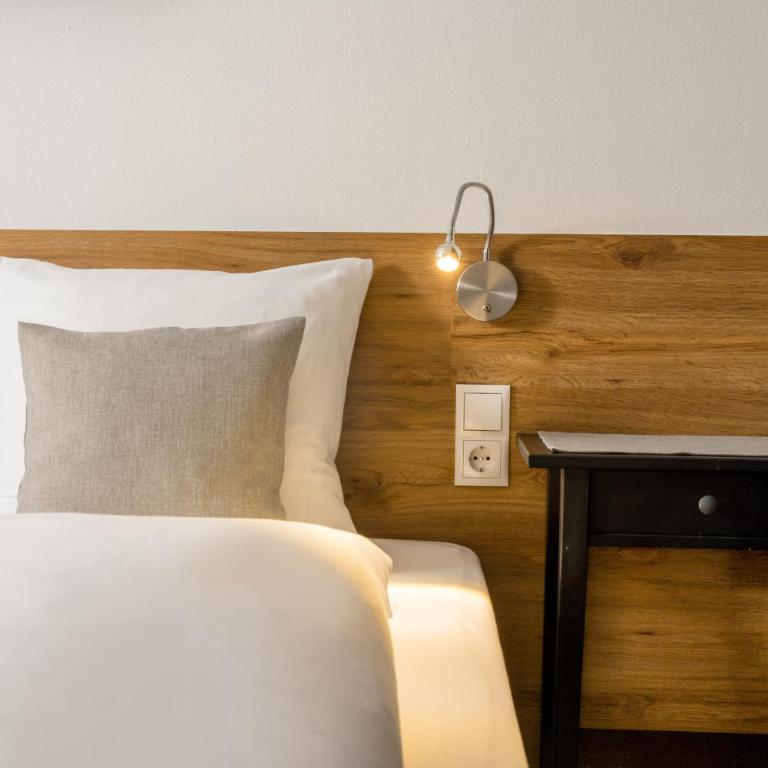 Hotel Standlhof Zillertal - Doppelzimmer - 1