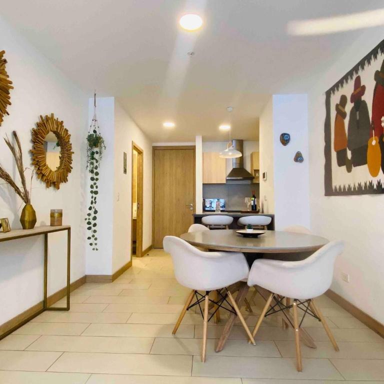 Beautiful apt-balcony in La Carolina 70 QLED TV - Apartment - 11