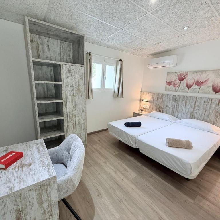 Ciudad De Vacaciones Cala Montjoi - Bungalow Superior - 3