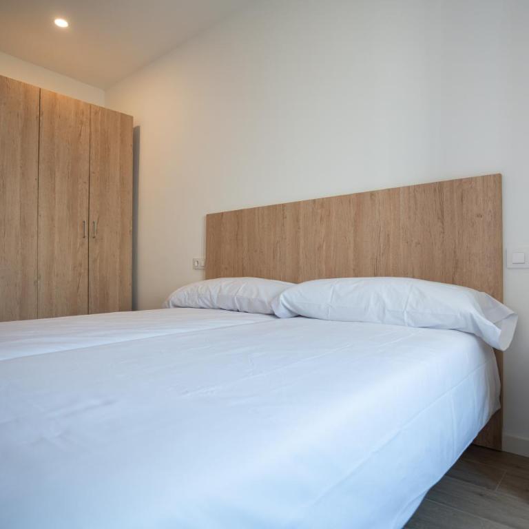 LETS HOLIDAYS Centric & Near the Sea Victoria apartment 3 - Apartamento - 10