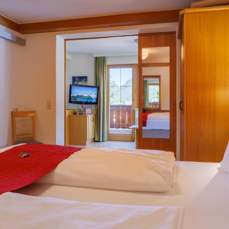 Hotel Das Hochkönig - Deluxe Doppelzimmer mit Balkon - 7