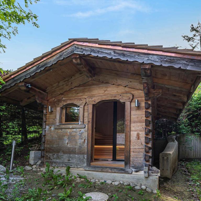 Chalet avec Sauna et Mazots à Megève - FR-1-569-79 - Chalet - 2