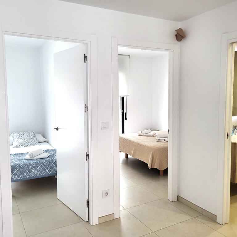Roses Casc Antic SL Sabater 6 - Three-Bedroom Apartment - 29