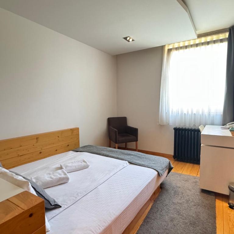 Hotel Žabljak - Double Room with Garden View - 2