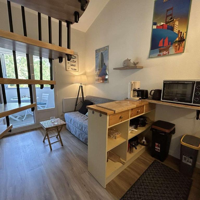 Charmant T2 à 1200m de la plage avec balcon, parking privé et ménage inclus à Saint-Jean-de-Monts - FR-1-224C-312 - Apartment - 7