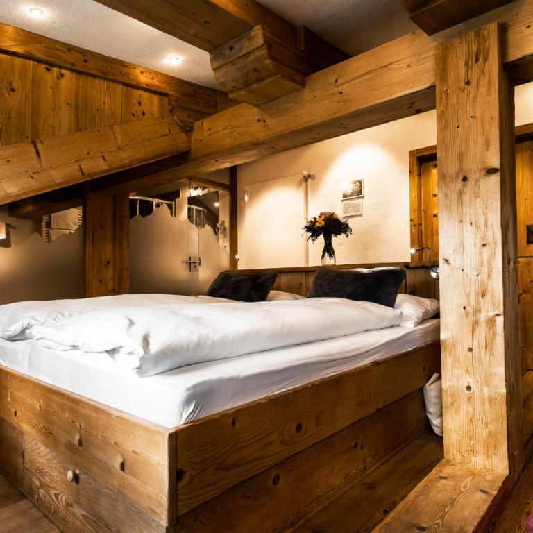 Lifestyle & Spa Hotel Grächerhof - Doppelzimmer mit Whirlpool-Badewanne - 4
