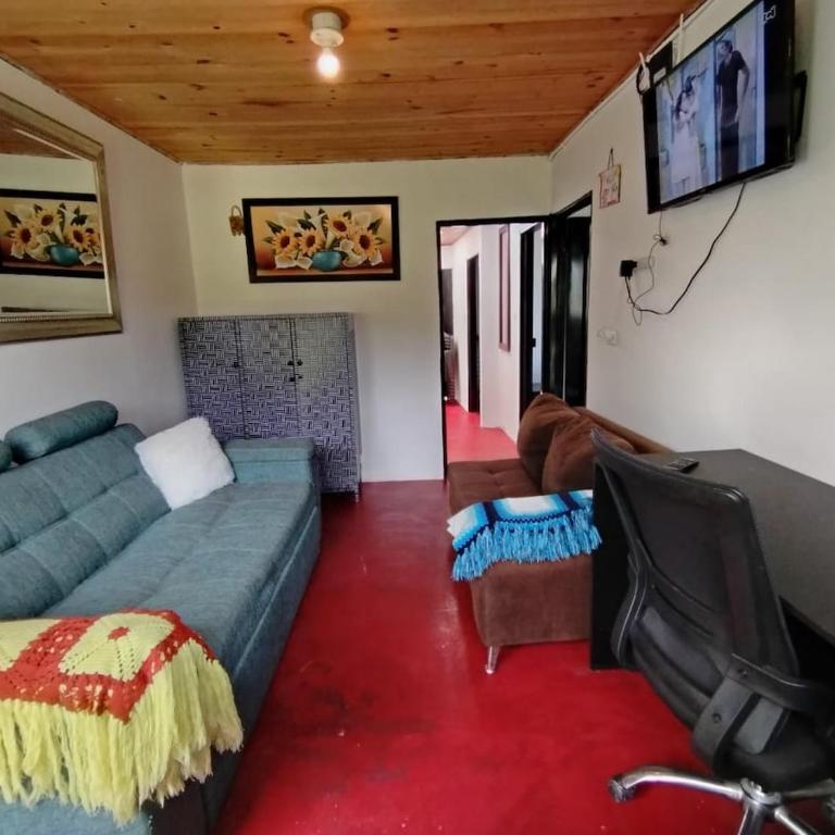 Donde Sara Tourist House - Two-Bedroom House - 1