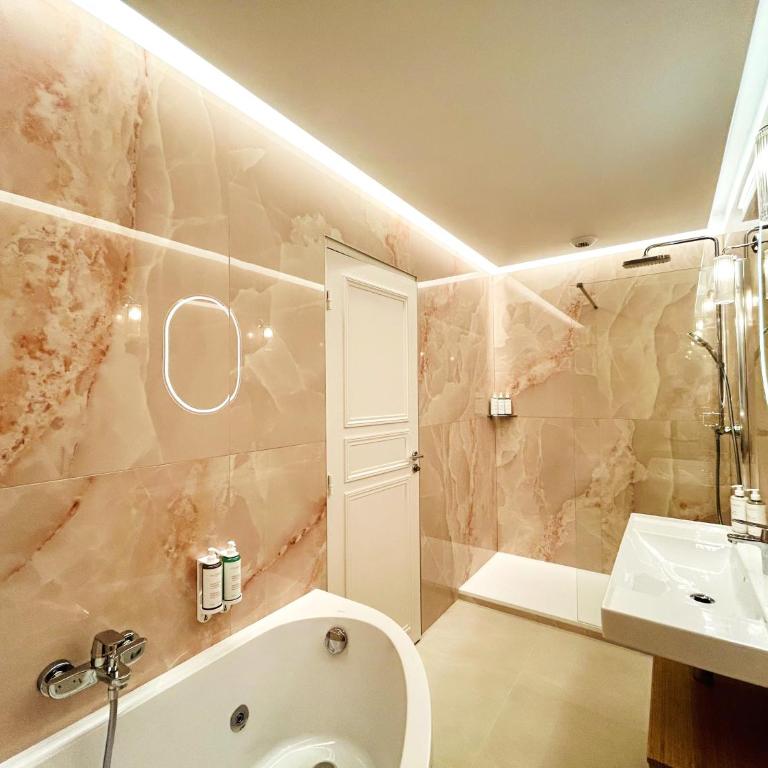 Villa SoPi Appart'Hotel by Patrick Hayat - Studio Atelier - 7
