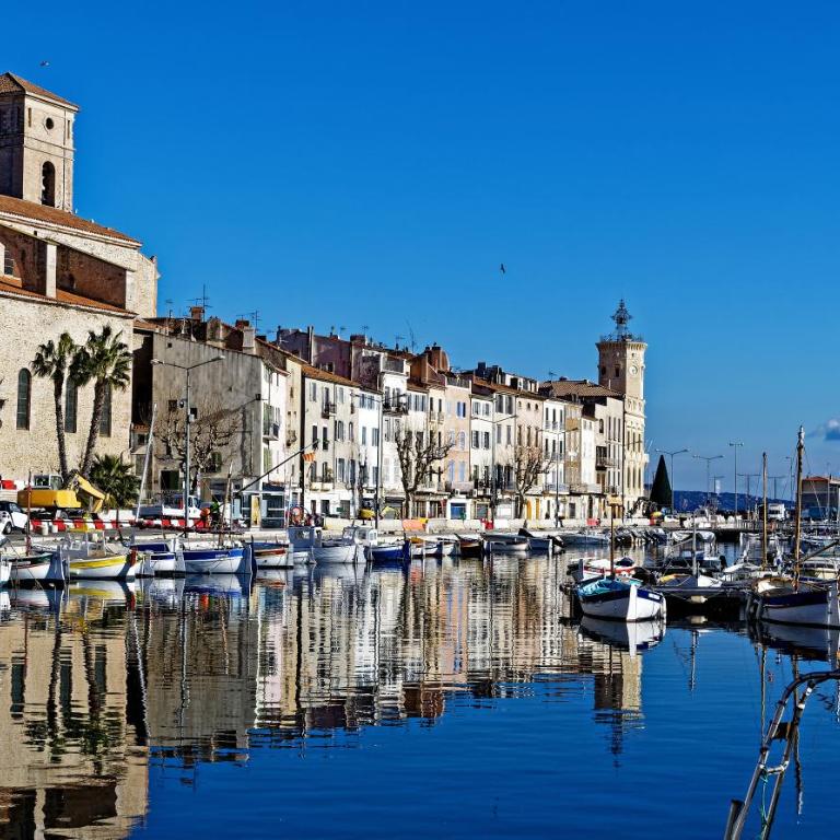 Maison avec jardin, parking et clim à 10 min à pied du Vieux Port - Two-Bedroom House - 22