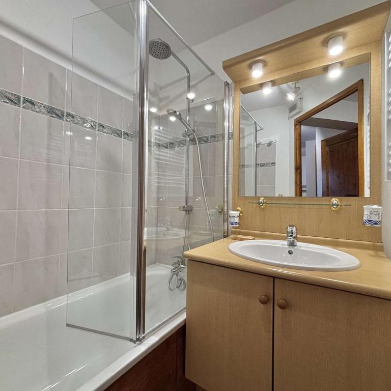 Charmant T2 cabine avec parking à Praz-sur-Arly - 4 pers - Appartement 1 Chambre - 13