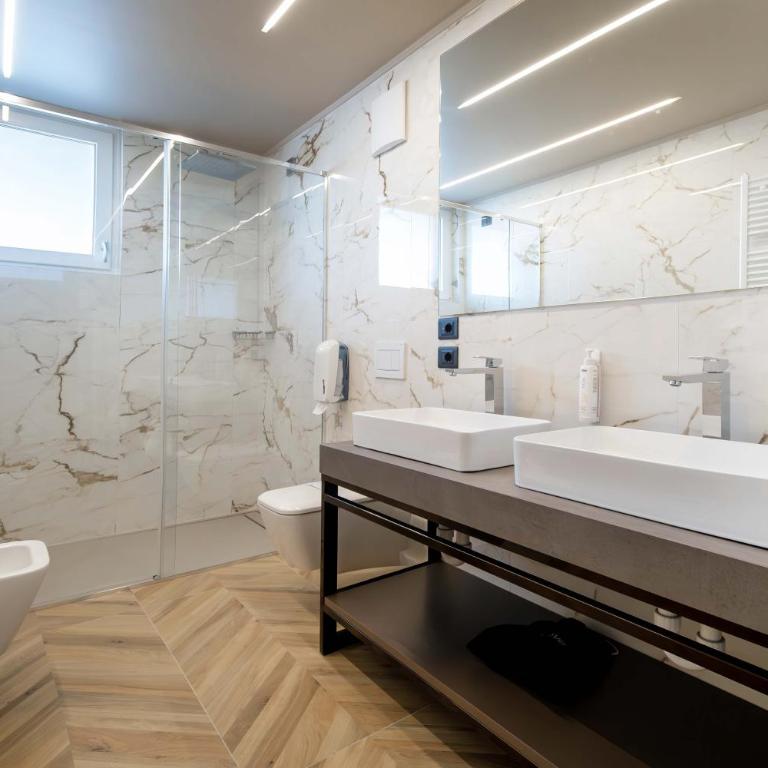 Aurora ApartHotel - Suite con Vasca Idromassaggio - 16