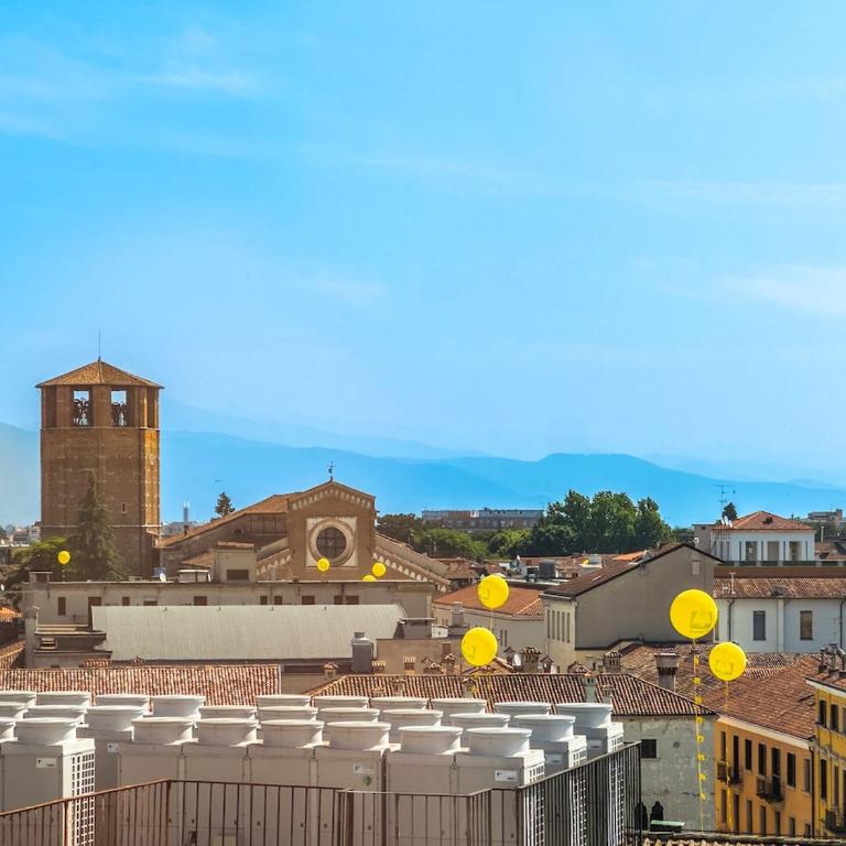 Luminosissimo Attico con Vista Panoramica su Udine - Appartamento con 1 Camera da Letto - 10
