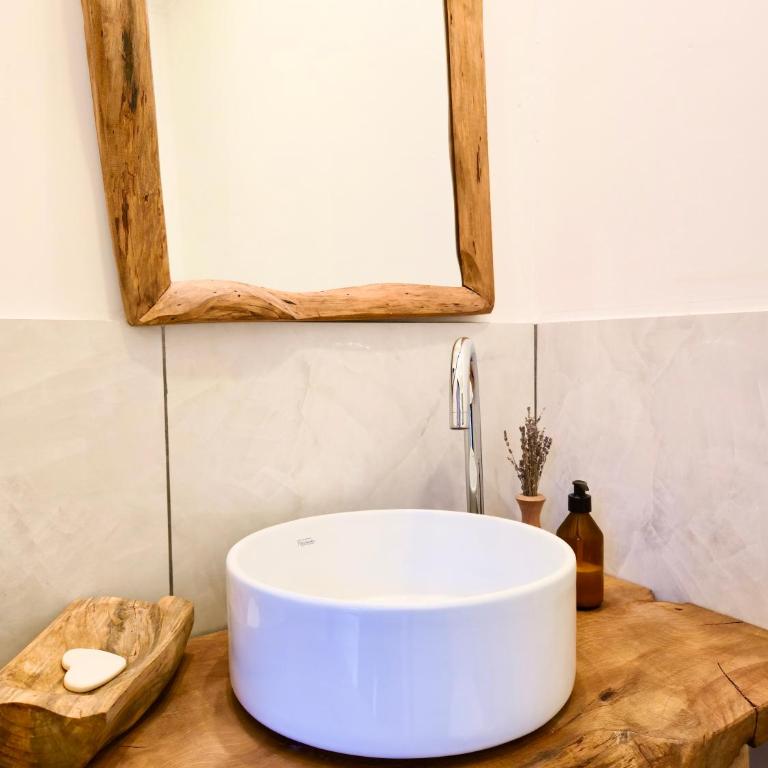 Casa Contenedor de Diseño con Jacuzzi en el Bosque - Casa de 2 dormitorios - 28