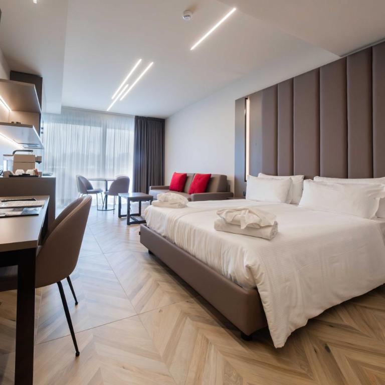Aurora ApartHotel - Junior Suite con Vasca Idromassaggio - 5