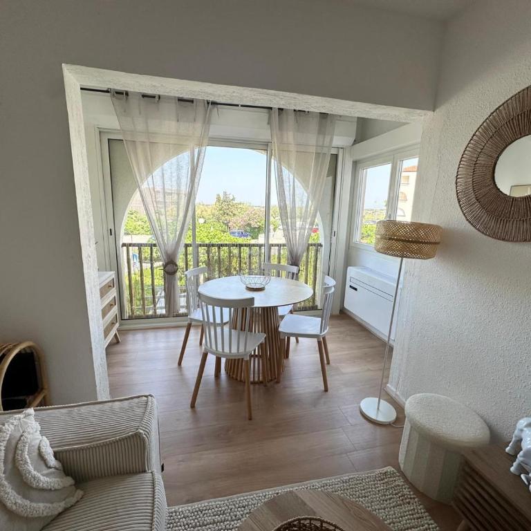 A 4 à la mer avec clim et parking - Appartement 1 Chambre - 8