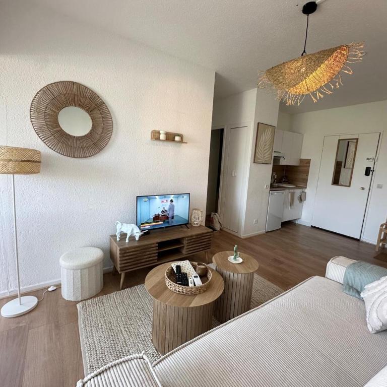 A 4 à la mer avec clim et parking - Appartement 1 Chambre - 12