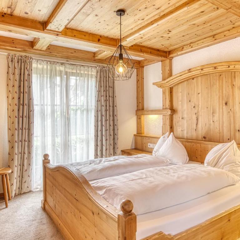 Hotel Alte Post Fieberbrunn - Chalet - 1
