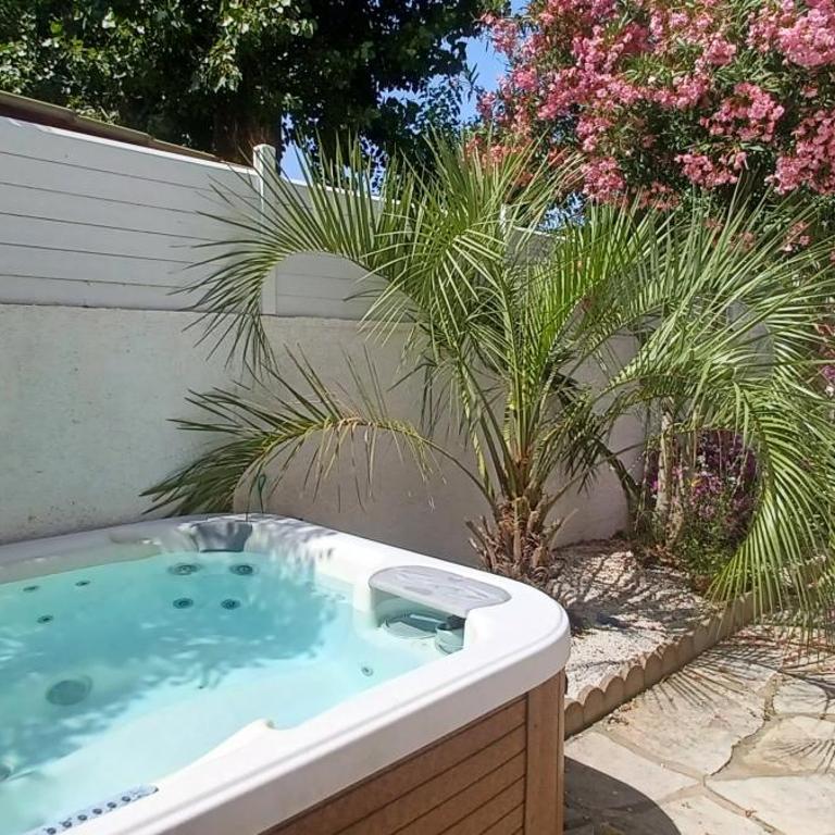 Appartement avec jardin et spa - One-Bedroom Apartment - 1
