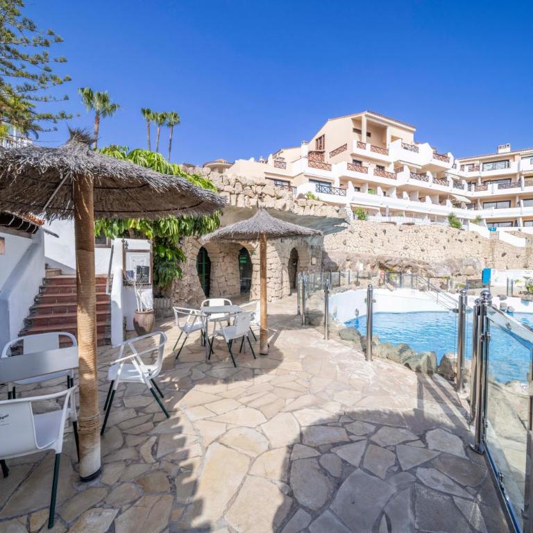 Tropical garden, sunshine, heated pool - Apartamento de 1 dormitorio con vistas al jardín - 2