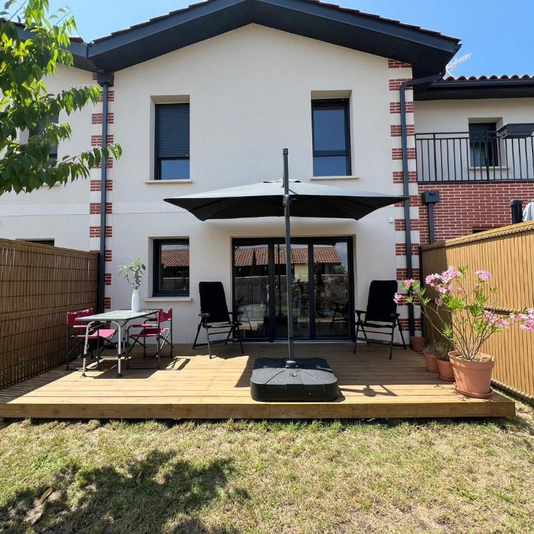 Maison cosy avec petit jardin - Maison 3 Chambres - 17