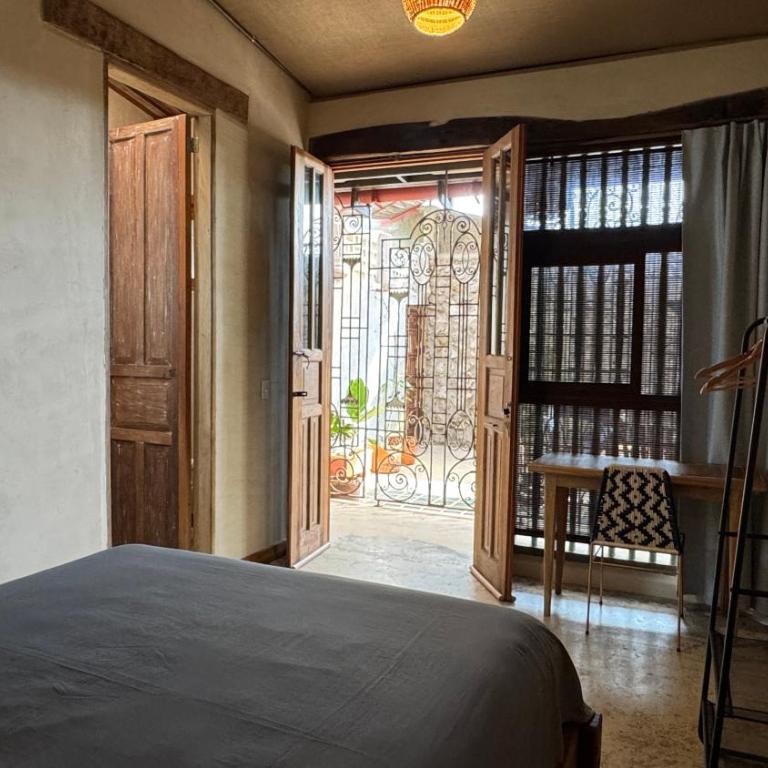 Casa del Tunel Lodge in Getsemani - Double or Twin Room with Balcony - 2
