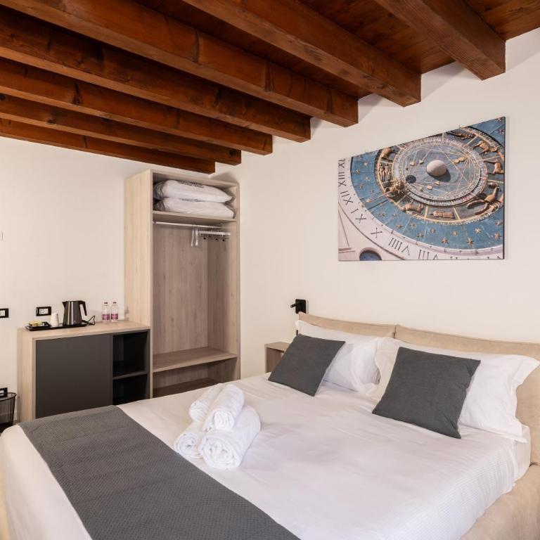 GuestHost - Santo 86 Luxury Rooms - Camera Matrimoniale con Patio - 4