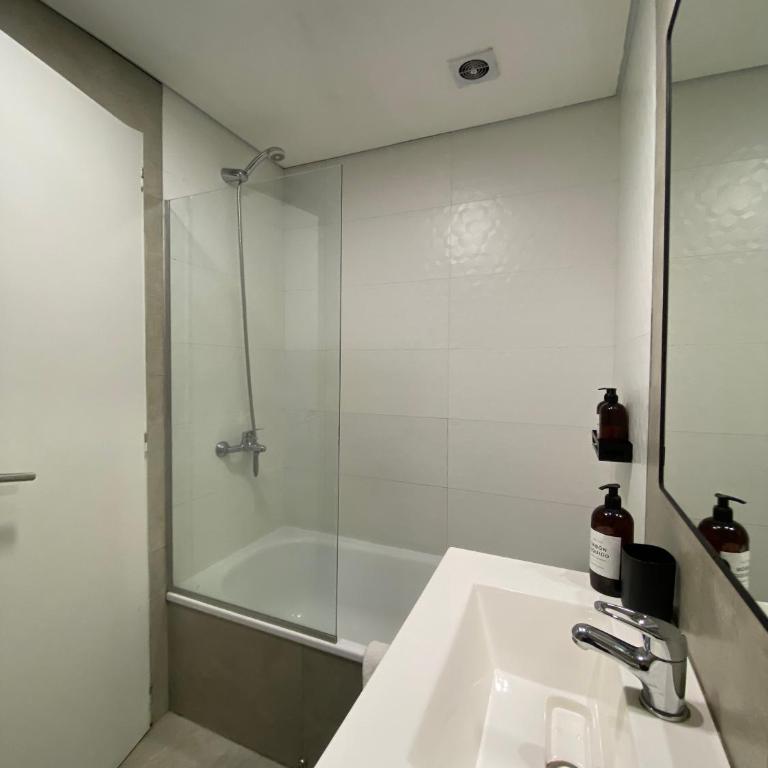 Authentic BA - One-Bedroom Apartment - 14