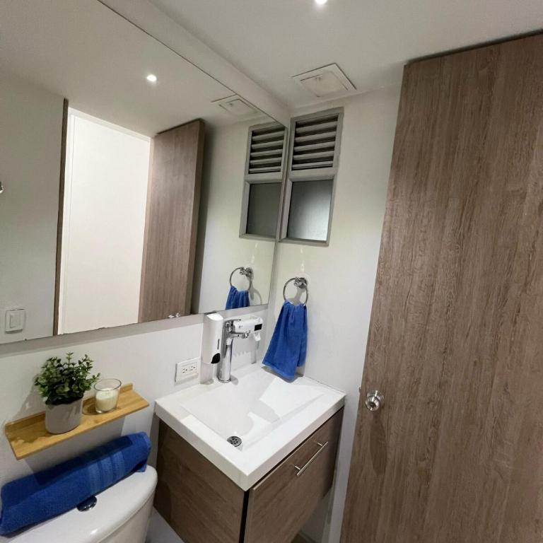 Norte cali Apartmento celeste - Apartamento de 2 dormitorios - 34