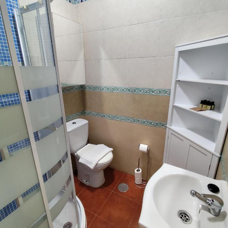Almona Puente de Barcas - Kainga Homes - Studio with Balcony - 11