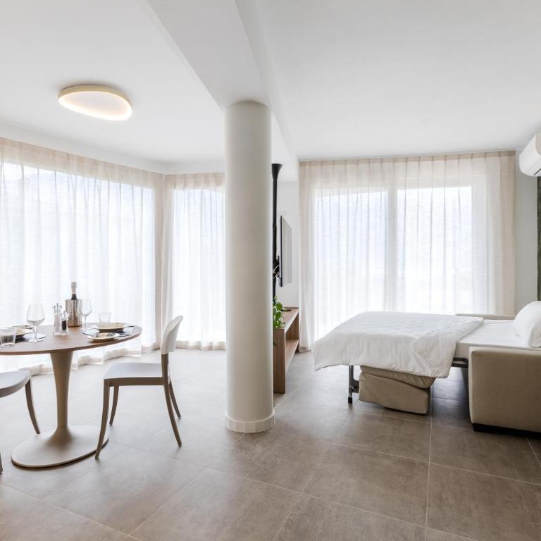 Lumia Living Limone - One-Bedroom Panoramic Apartment with Lake View - 12