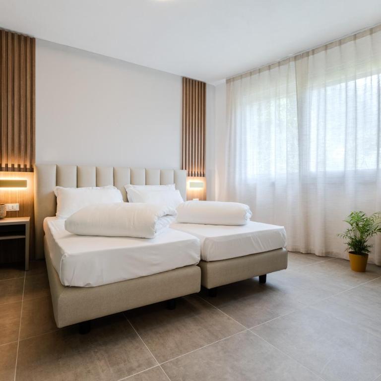 Lumia Living Limone - One-Bedroom Panoramic Apartment with Lake View - 9