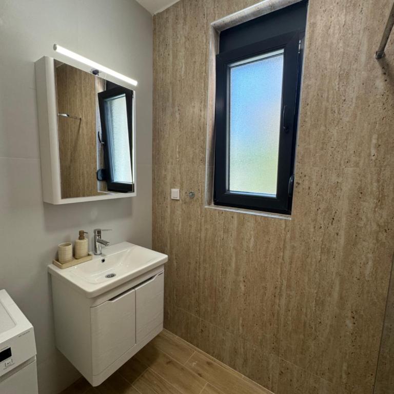 Apartments Svetlana, Igalo - One-Bedroom Apartment with Terrace - 13