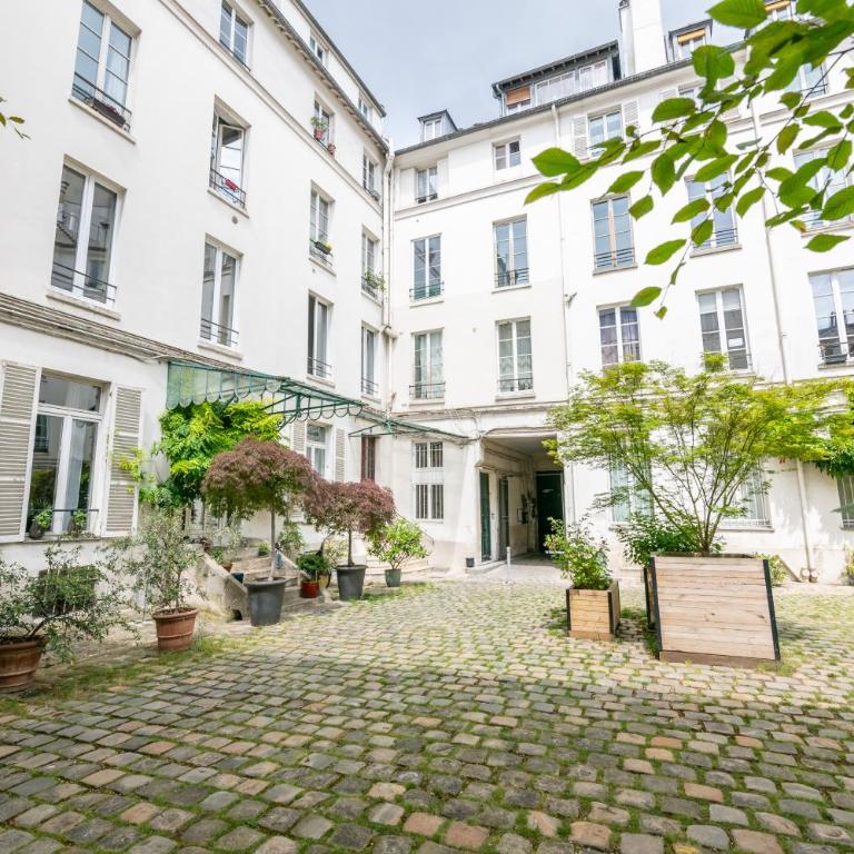 Paris Rooftop Views Cosy Separate Living Stay - One-Bedroom Apartment - 33