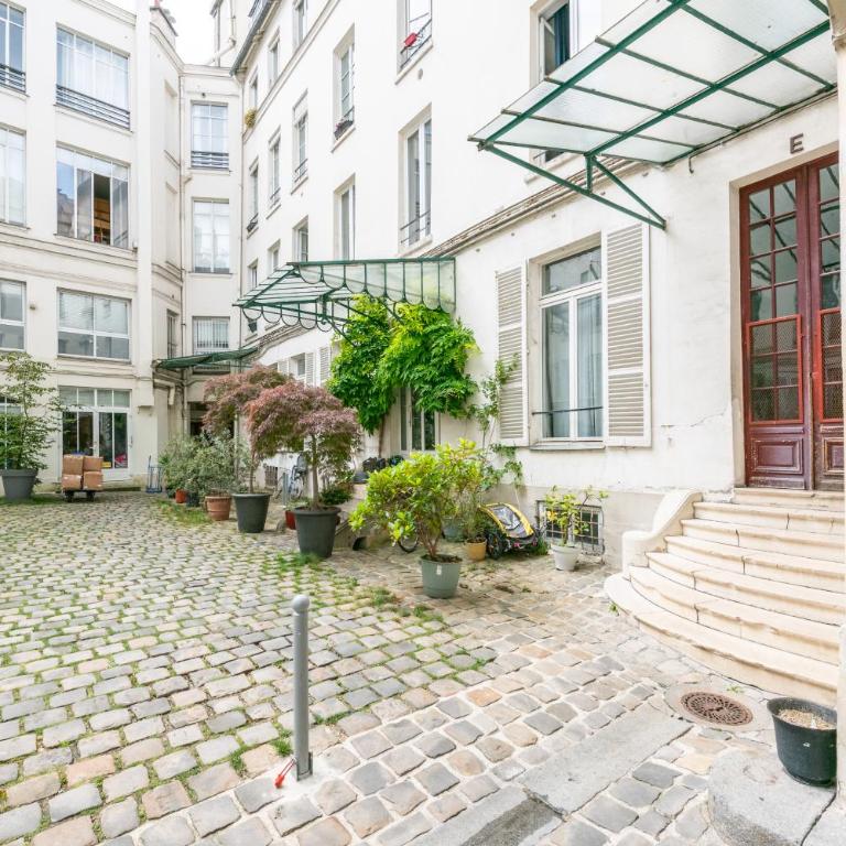 Paris Rooftop Views Cosy Separate Living Stay - One-Bedroom Apartment - 34