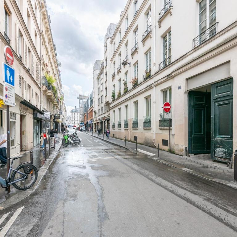 Paris Rooftop Views Cosy Separate Living Stay - One-Bedroom Apartment - 41
