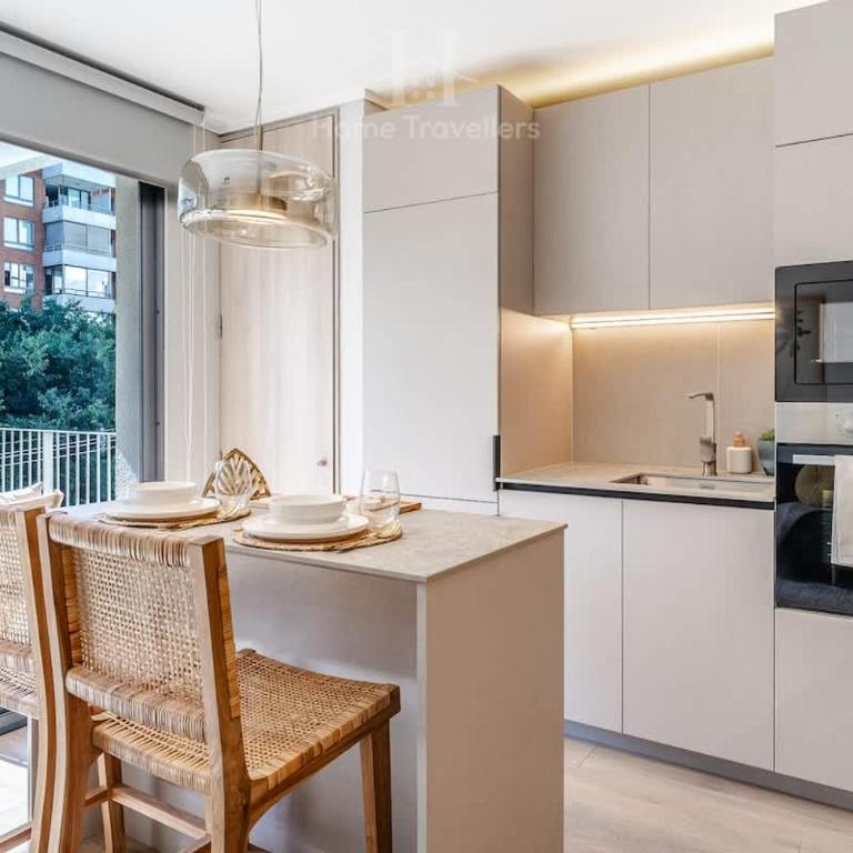 HT Depto en Las Condes con Estacionamiento - Apartment - 5