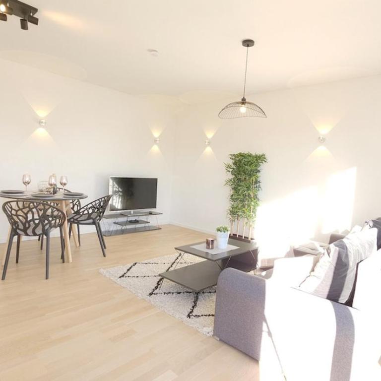 Tolle, geräumige Wohnung in ausgezeichneter Lage - Apartment mit 2 Schlafzimmern - 3