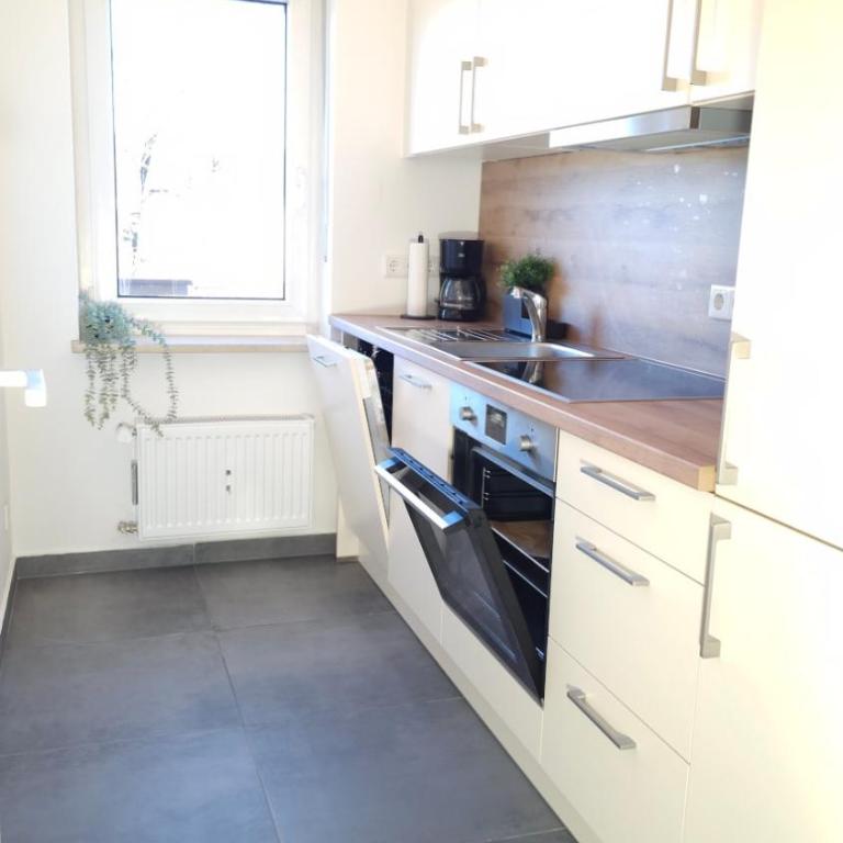 Tolle, geräumige Wohnung in ausgezeichneter Lage - Apartment mit 2 Schlafzimmern - 9