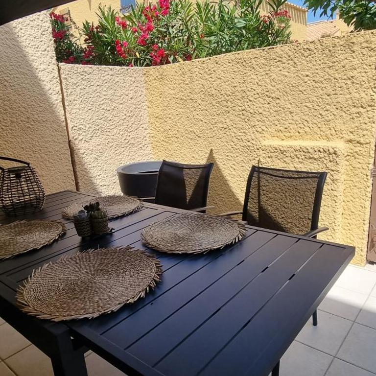 BORD DE MER, 5 min à pied de la plage, WIFI, TRES JOLI APPARTEMENT MAISONNETTE 4 COUCHAGES, - Appartamento con 1 Camera da Letto - 24