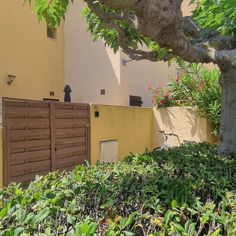 BORD DE MER, 5 min à pied de la plage, WIFI, TRES JOLI APPARTEMENT MAISONNETTE 4 COUCHAGES, - Appartamento con 1 Camera da Letto - 25