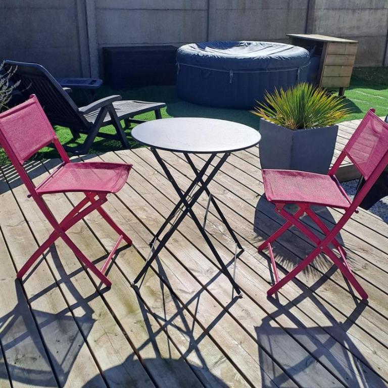 studio indépendant proche de la mer LE Bon Secours - Chambre Double avec Salle de Bains Privative - 3