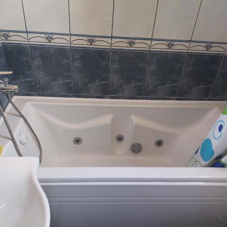 Goran - One-Bedroom Apartment - 9