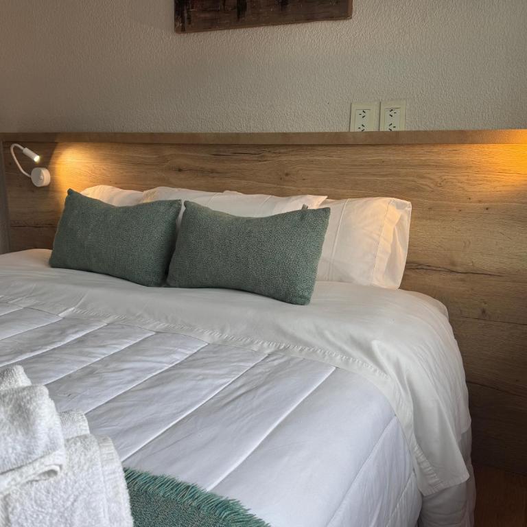 Rolando Beds - Double or Twin Room - 9