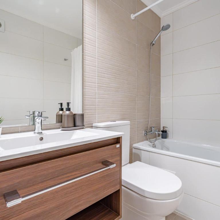 Quiet Apartment Near the Metro and Clinics - Apartamento - 9