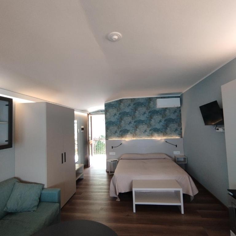 Residence San Vito - Monolocale (3 Adulti) con Vista Lago - 10