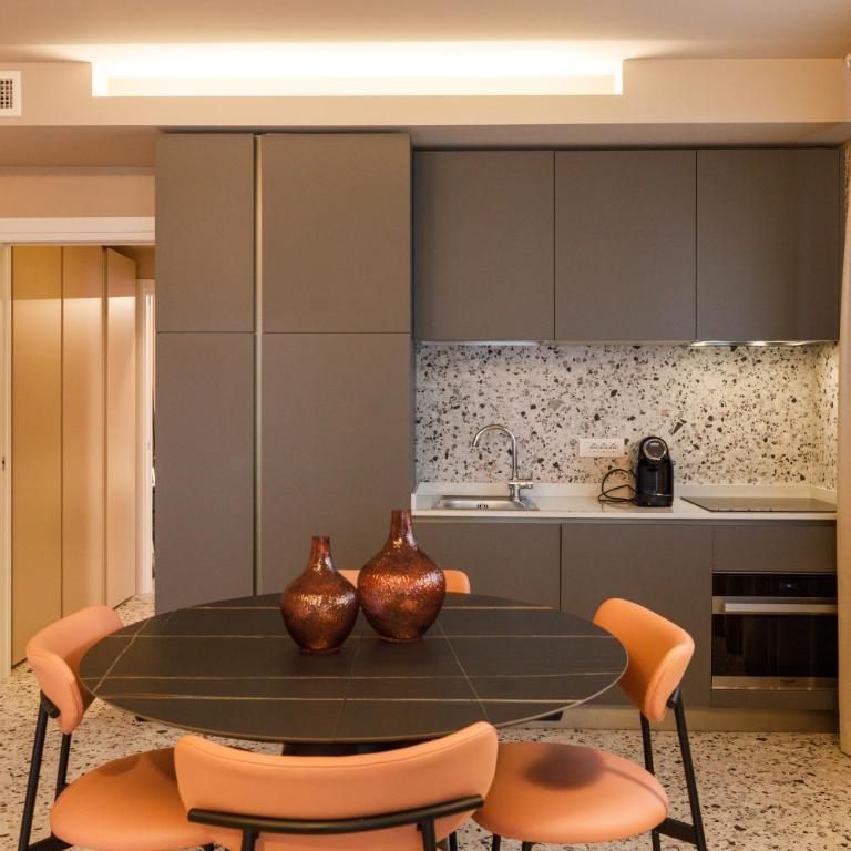 Casa Colombo Apartments - One-Bedroom Apartment - 1