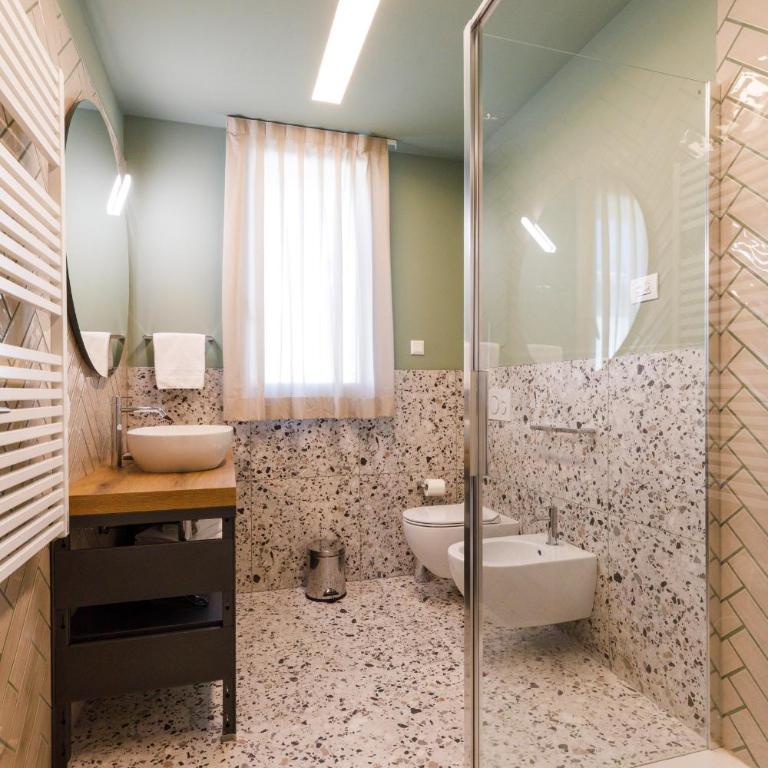 Casa Colombo Apartments - One-Bedroom Apartment - 5