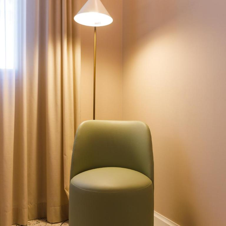 Casa Colombo Apartments - One-Bedroom Apartment - 8