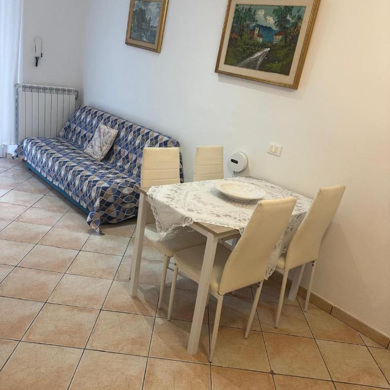 La Spezia center convenient stay - One-Bedroom Apartment - 6